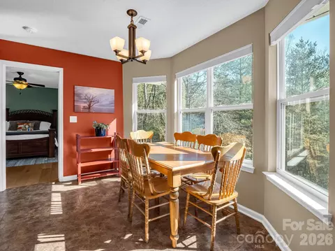 Dining - 3 Wagon Trce, Flat Rock, NC 28731 photo 2 of 3