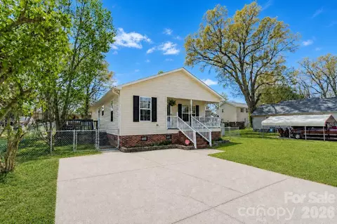 1015 S Walnut St, Kannapolis, NC 28081