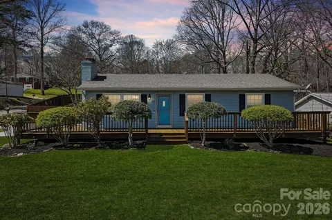 93 English Dr, Candler, NC 28715