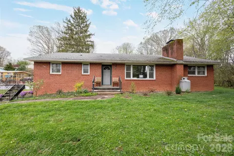 19 Wentworth Ave, Asheville, NC 28803