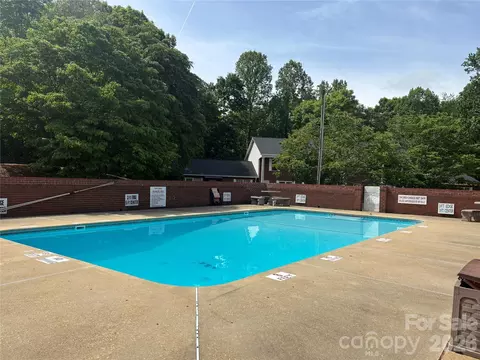 75 Laurelwood 21 97 Dr #21/ 97, Marion, NC 28752
