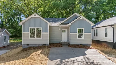 210 N Vance St, Gastonia, NC 28052