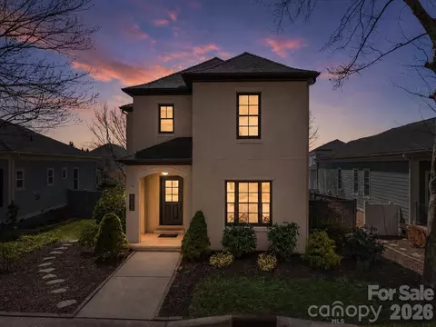 123 White Ash E Dr E, Asheville, NC 28803