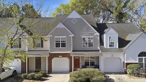 10265 University Park Ln, Charlotte, NC 28213