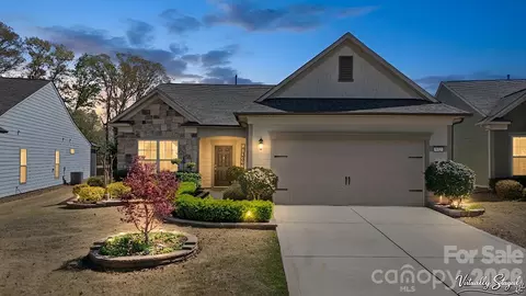 952 Kirby Dr, Fort Mill, SC 29715