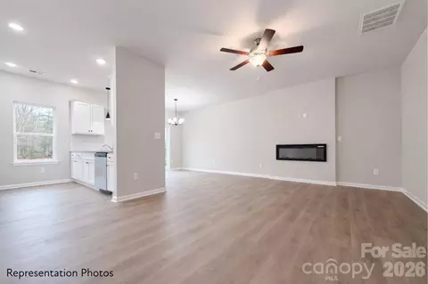 3726 Sally Ln, Charlotte, NC 28227