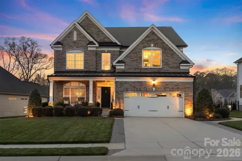 1015 Chippenham Ave, Lancaster, SC 29720