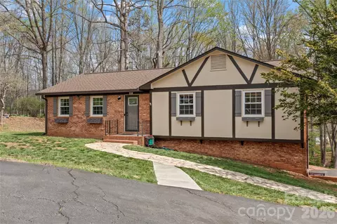 218 Misty Ct, King, NC 27021 photo 3
