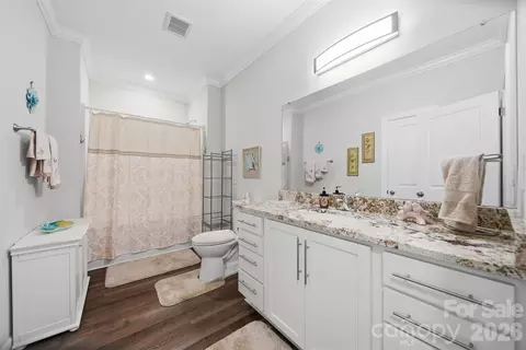 Bath - 976 Amherst Rd, Morganton, NC 28655 photo 1 of 1