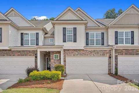 2219 Whitford Ln, Charlotte, NC 28210