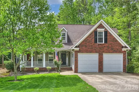 2826 Firewood Dr, Matthews, NC 28105