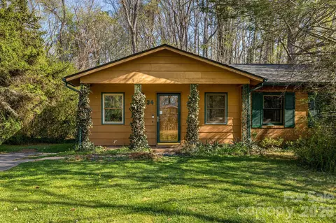 34 Tipperary Dr, Asheville, NC 28806