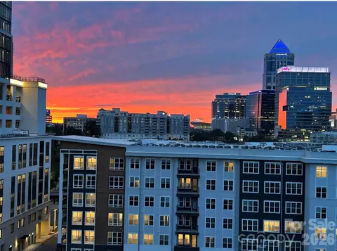 701 Royal 1007 Ct #1007, Charlotte, NC 28202