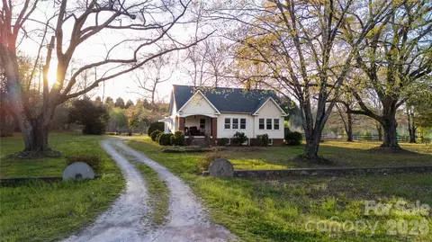 3771 Hwy 221 N Hwy N, Union Mills, NC 28167