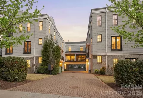 1708 Lombardy A Cir #A, Charlotte, NC 28203