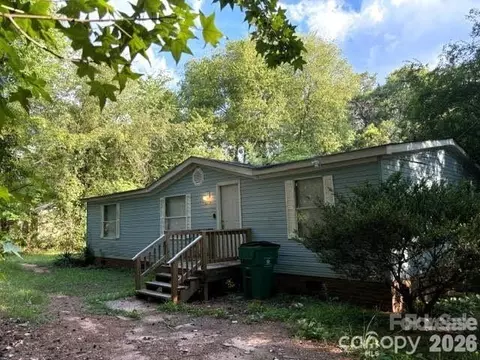 4412 Eagle Chase Dr, Charlotte, NC 28216