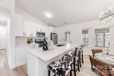 231 West Ave, Charlotte, NC 28208
