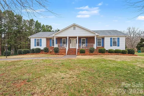 6905 Crandall Ct, Clemmons, NC 27012