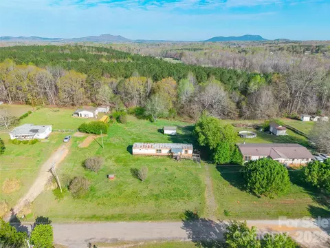 116 Twisted Oak Ln, Gastonia, NC 28052