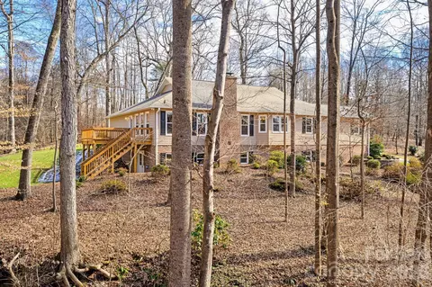 109 Normandy Ave, Boonville, NC 27011