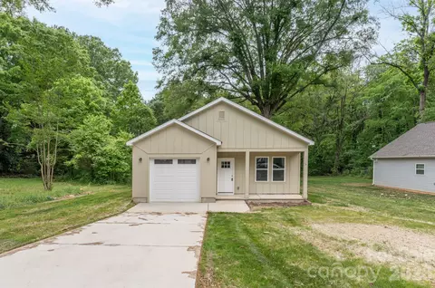 1019 N Ransom St, Gastonia, NC 28052