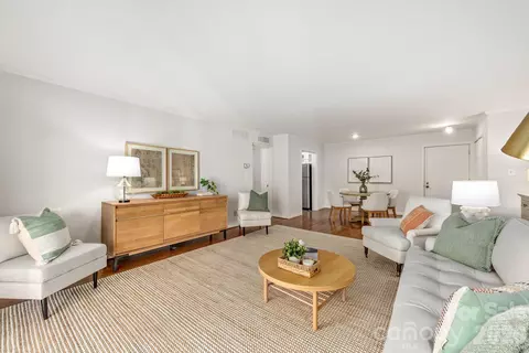 1323 Queens 321 Rd #321, Charlotte, NC 28207