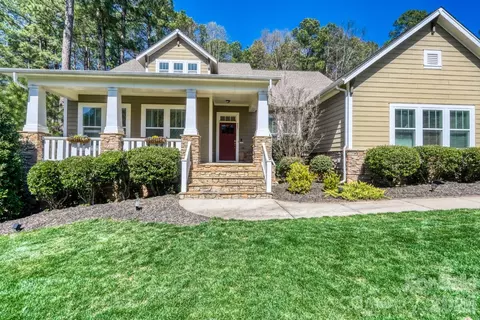 405 Brookridge Dr, Mount Holly, NC 28120