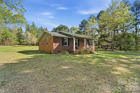 2291 Hicklin Bridge Rd, Edgemoor, SC 29712