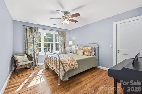 Bedroom - 551 7th Nw St NW, Hickory, NC 28601 photo 5 of 6
