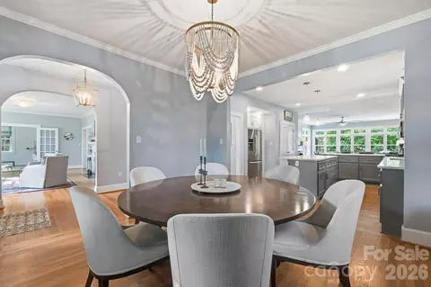 Dining - 551 7th Nw St NW, Hickory, NC 28601 photo 2 of 2