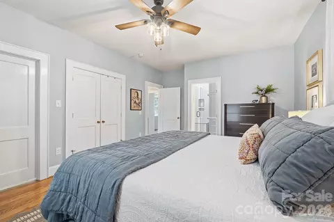 Bedroom - 551 7th Nw St NW, Hickory, NC 28601 photo 2 of 6