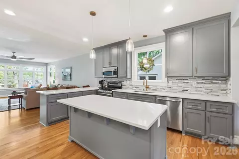 Kitchen - 551 7th Nw St NW, Hickory, NC 28601 photo 1 of 4