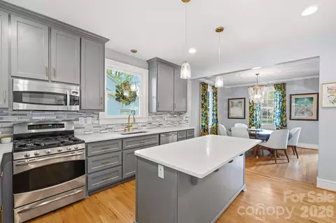 Kitchen - 551 7th Nw St NW, Hickory, NC 28601 photo 3 of 4