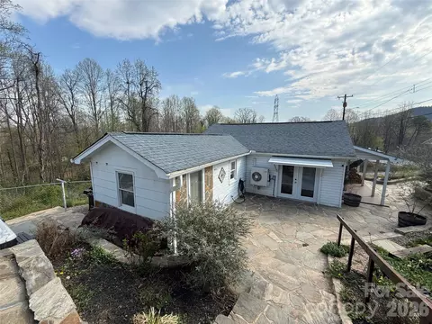 119 Seagle St, Marion, NC 28752