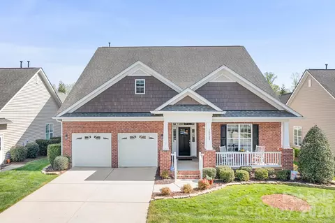 18322 Glenealy Dr, Cornelius, NC 28031
