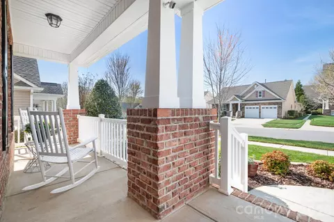 18322 Glenealy Dr, Cornelius, NC 28031 photo 4
