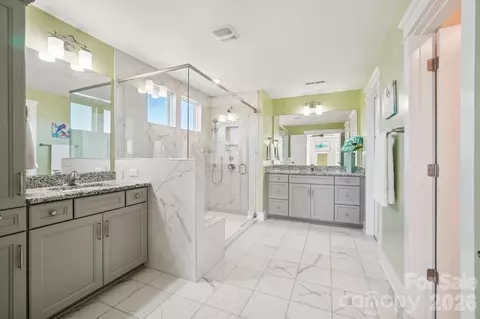 Bath - 4093 Clapton Dr, Lancaster, SC 29720 photo 2 of 4