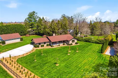 910 Rutledge Anx, Hendersonville, NC 28739