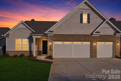 13222 Cozy Ct, Charlotte, NC 28215