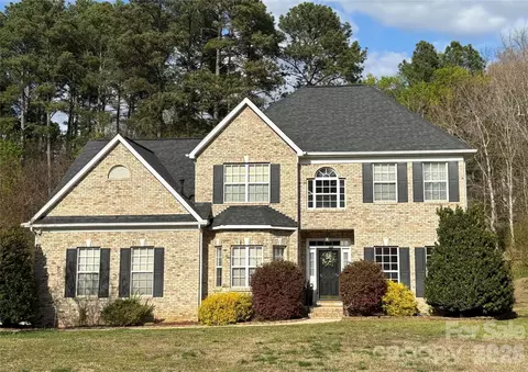 5367 Harvest Hill Dr, Harrisburg, NC 28075
