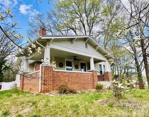 201 East Ave, Morganton, NC 28655