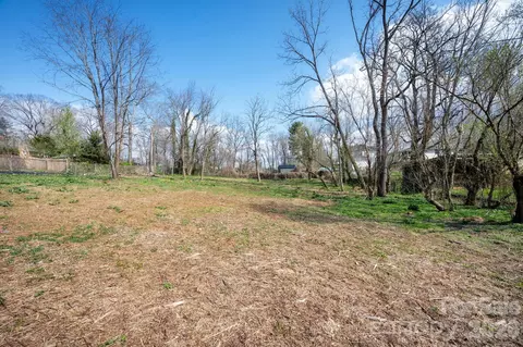 99999 Tremont St, Asheville, NC 28806