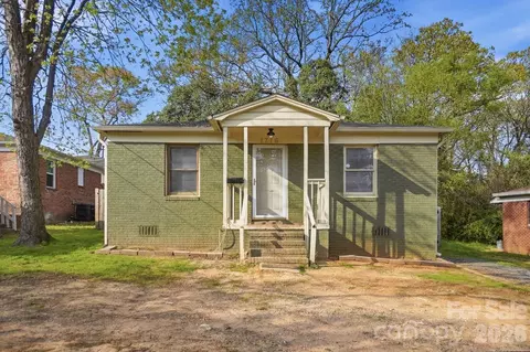 1716 Catherine Simmons Ave, Charlotte, NC 28216