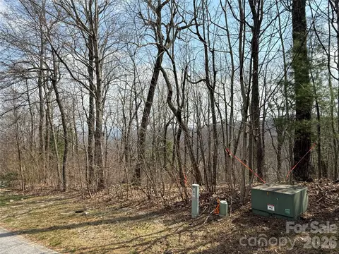 108 Fawncrest 51 - R Ct #51 - R, Flat Rock, NC 28731