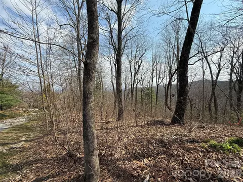 108 Fawncrest 51 - R Ct #51 - R, Flat Rock, NC 28731