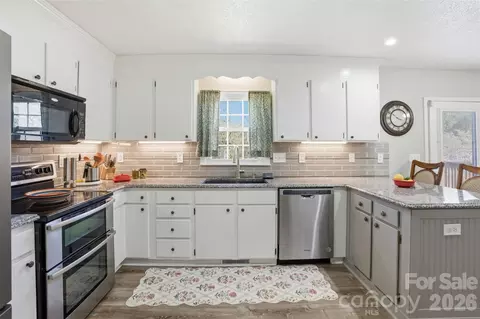 Kitchen - 3918 Plum St, Conover, NC 28613 photo 1 of 3