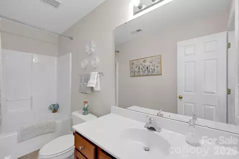 Bath - 793 Seipel Dr, Denver, NC 28037 photo 4 of 4
