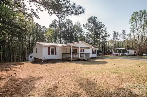 44082 Harper Hearne Rd, New London, NC 28127