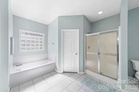 Bath - 6604 Lowesville Ln, Stanley, NC 28164 photo 2 of 4