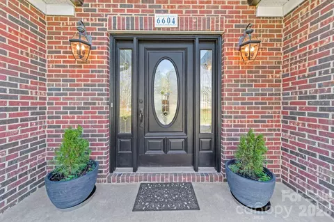 Exterior - 6604 Lowesville Ln, Stanley, NC 28164 photo 2 of 5
